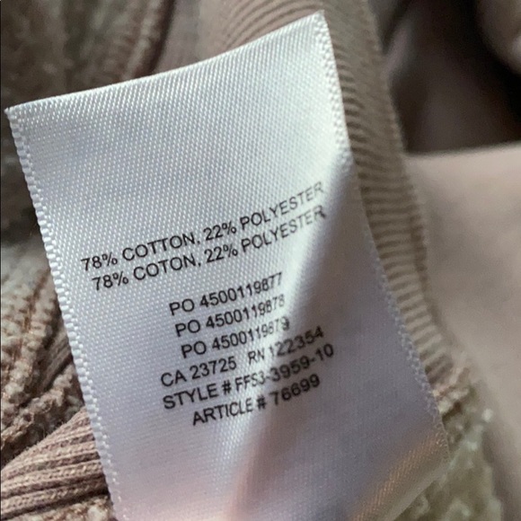 WORN ONCE Tna | Boyfriend Crop Hoodie GD Shd Mauve - Picture 14 of 16